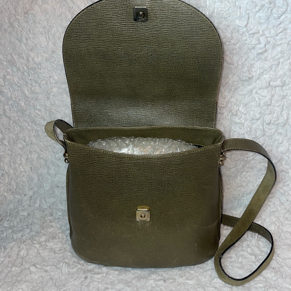 Fendi Vintage Italian Leather & Suede Flap Crossbody Shoulder Bag in Olive Green - Picture 11 of 17